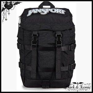 Compact Daypack Backpack with Water Bottle Pocket and Cinch Closure